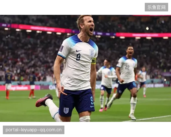 英格兰荣耀归来，凯恩成为国民英雄